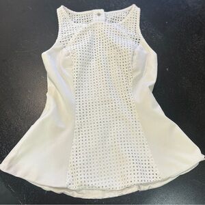 GUESS Net/eyelet Peplum Sleeveless Top. White. XS